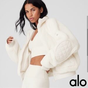 Alo Yoga Sherpa Edge Bomber NWOT